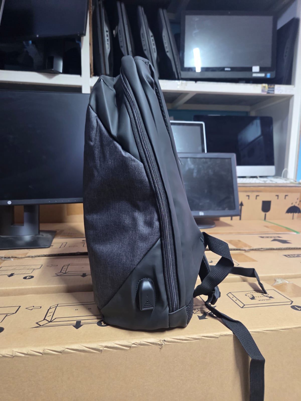 Sac à dos gris pour PC portable – 150 DHS | ORDIKAZION