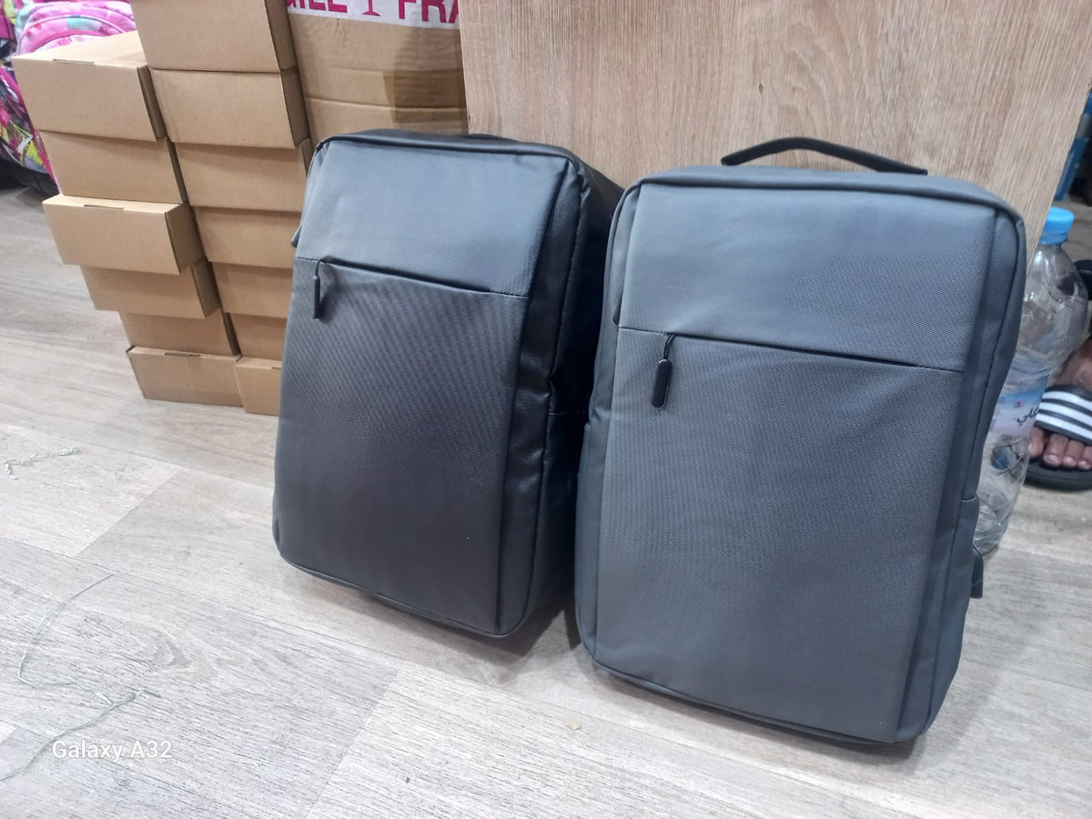 Sac à dos gris pour PC portable – 150 DHS | ORDIKAZION